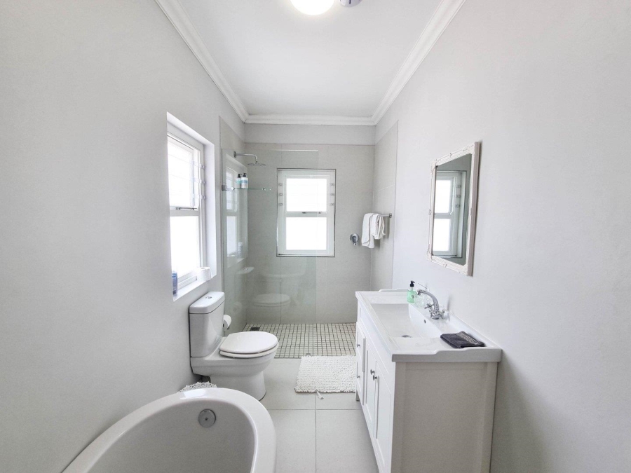 2 Bedroom Property for Sale in Westcliff Western Cape